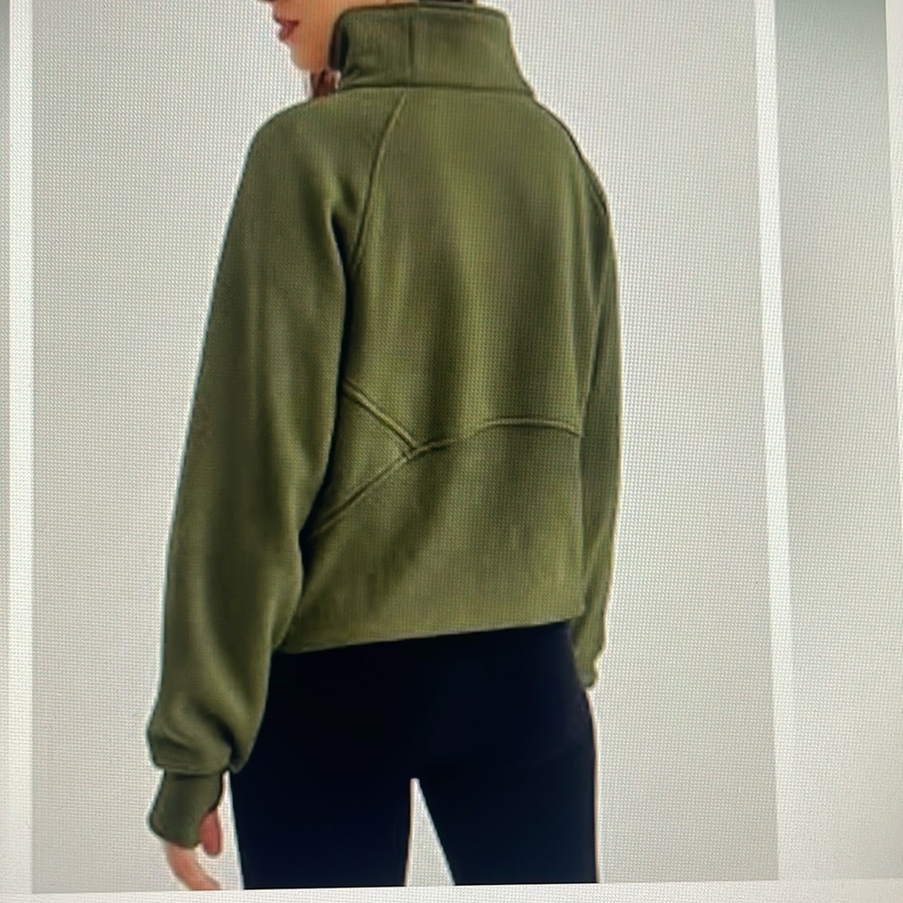 TRENDY QUEEN Scuba Cropped Long Sleeve Sweatshirt - Picture 9 of 11
